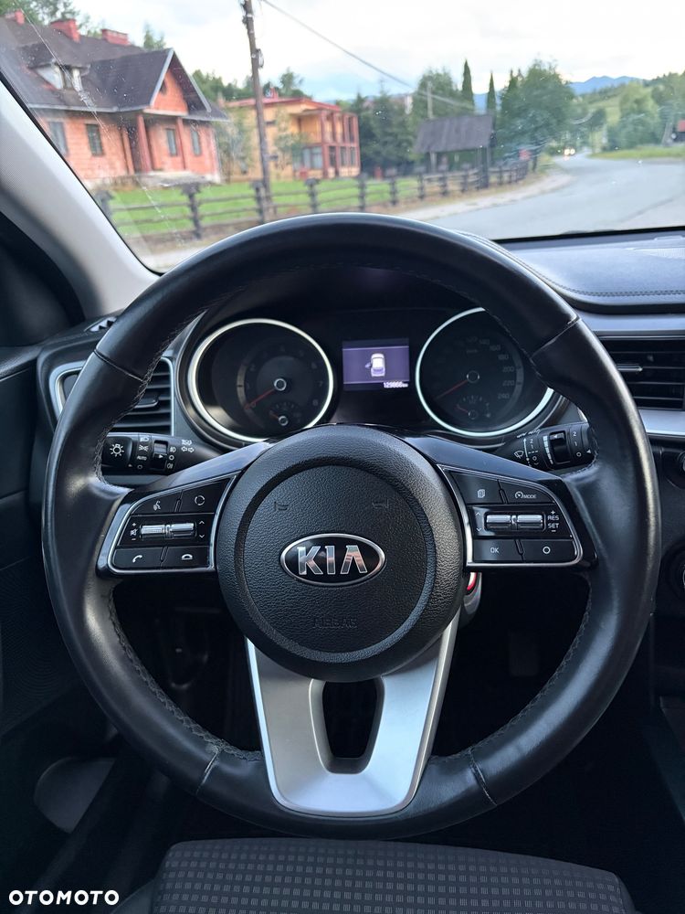 Kia Ceed 1.4 L Business Line - 17