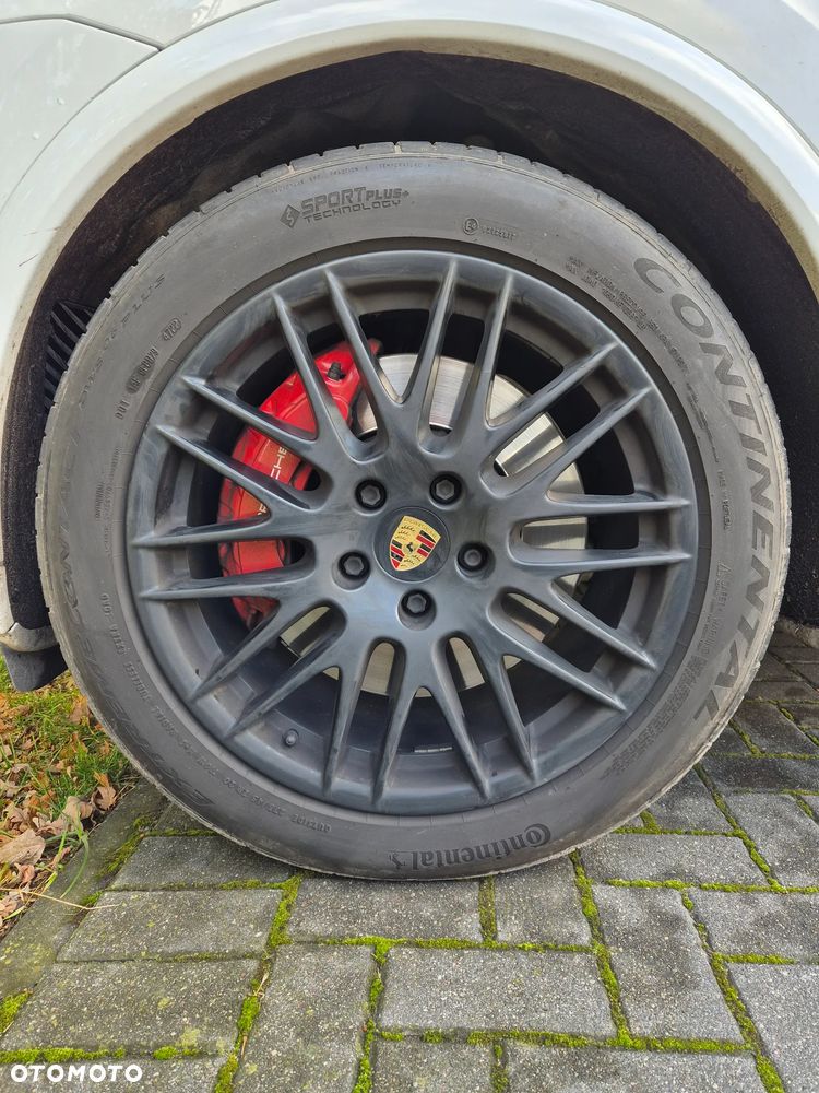 Porsche Cayenne - 12