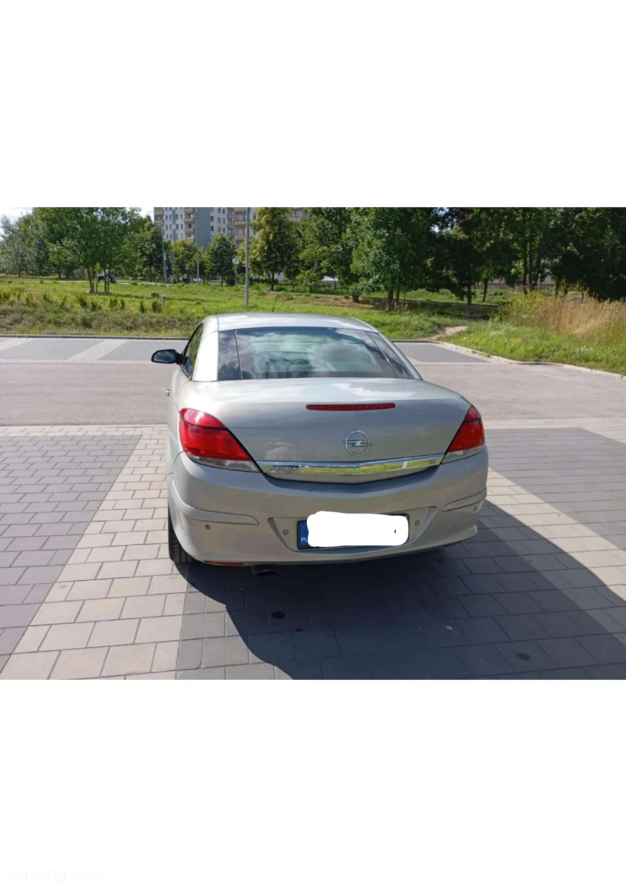 Opel Astra III GTC 1.8 Cosmo - 6