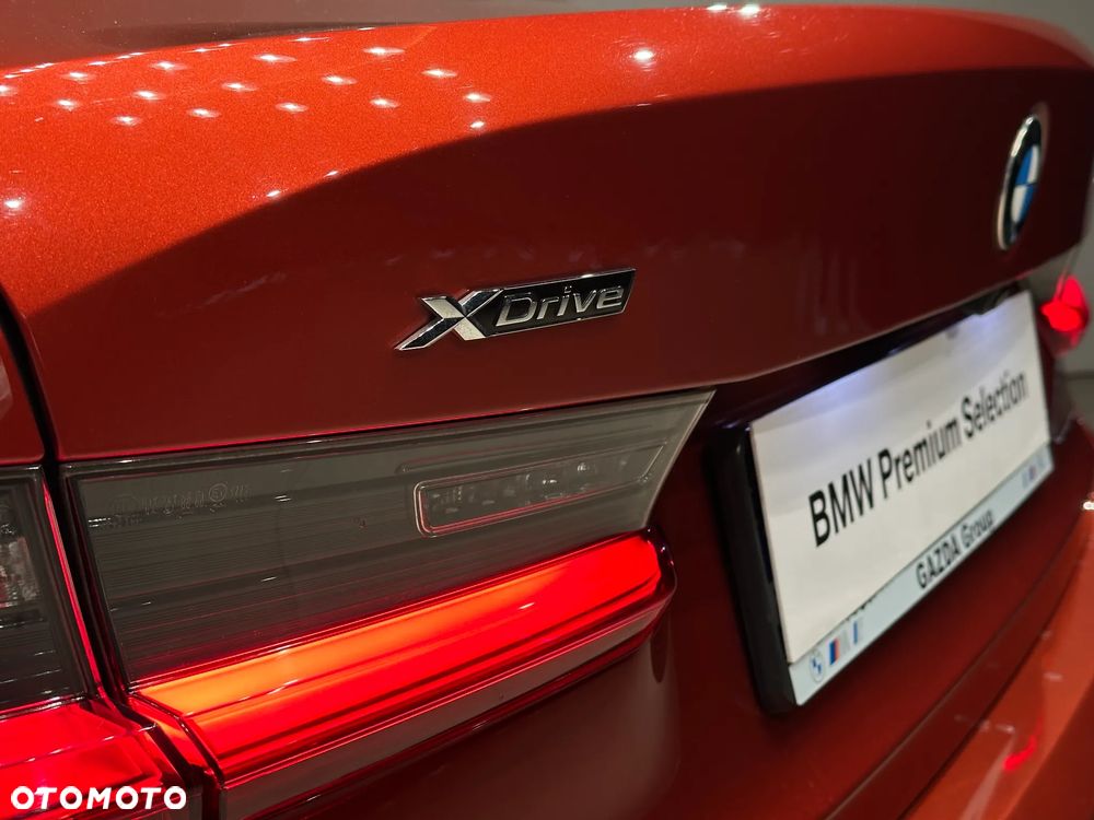 BMW Seria 3 320d xDrive M Sport sport - 11