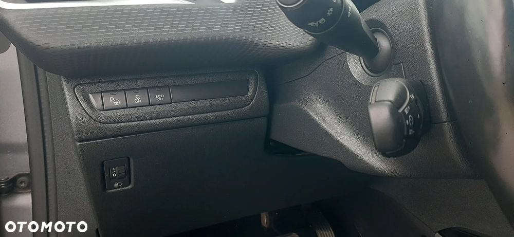Peugeot 2008 - 17