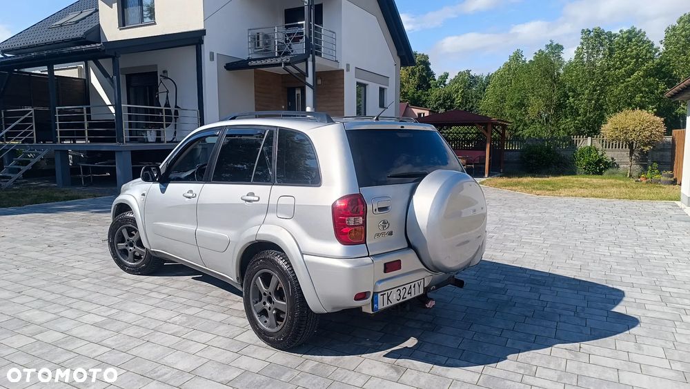 Toyota RAV4 2.0 D-4D 4x4 - 3