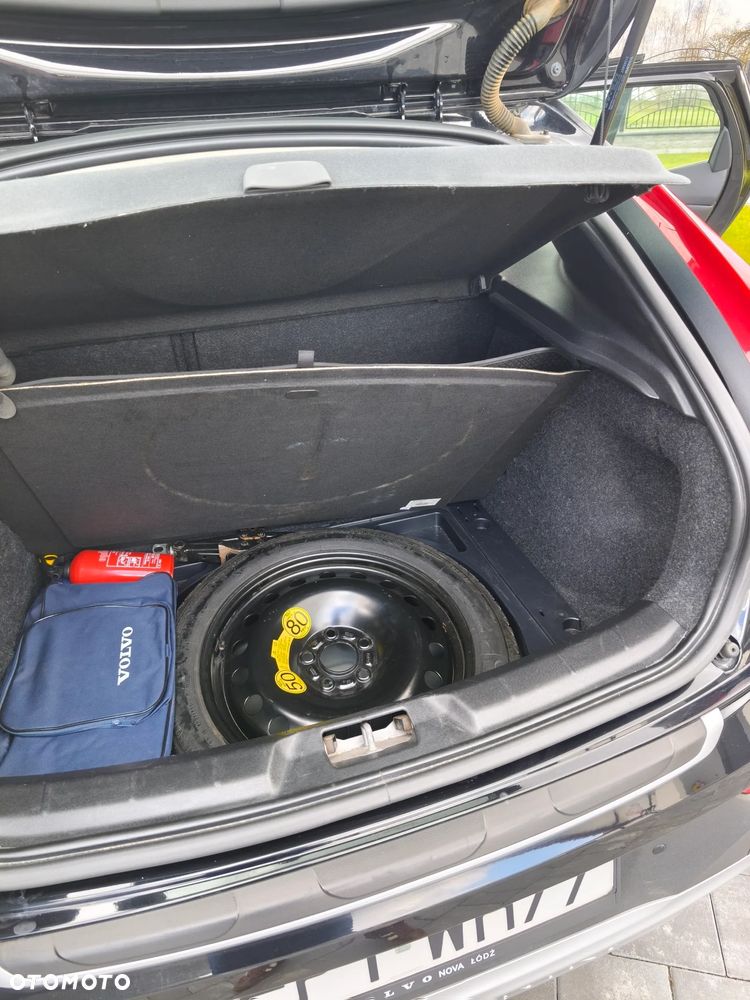 Volvo V40 T3 Drive-E Momentum - 10