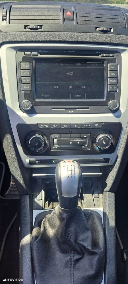 Navigatie mare Skoda VW RNS 510 cu cod - 3