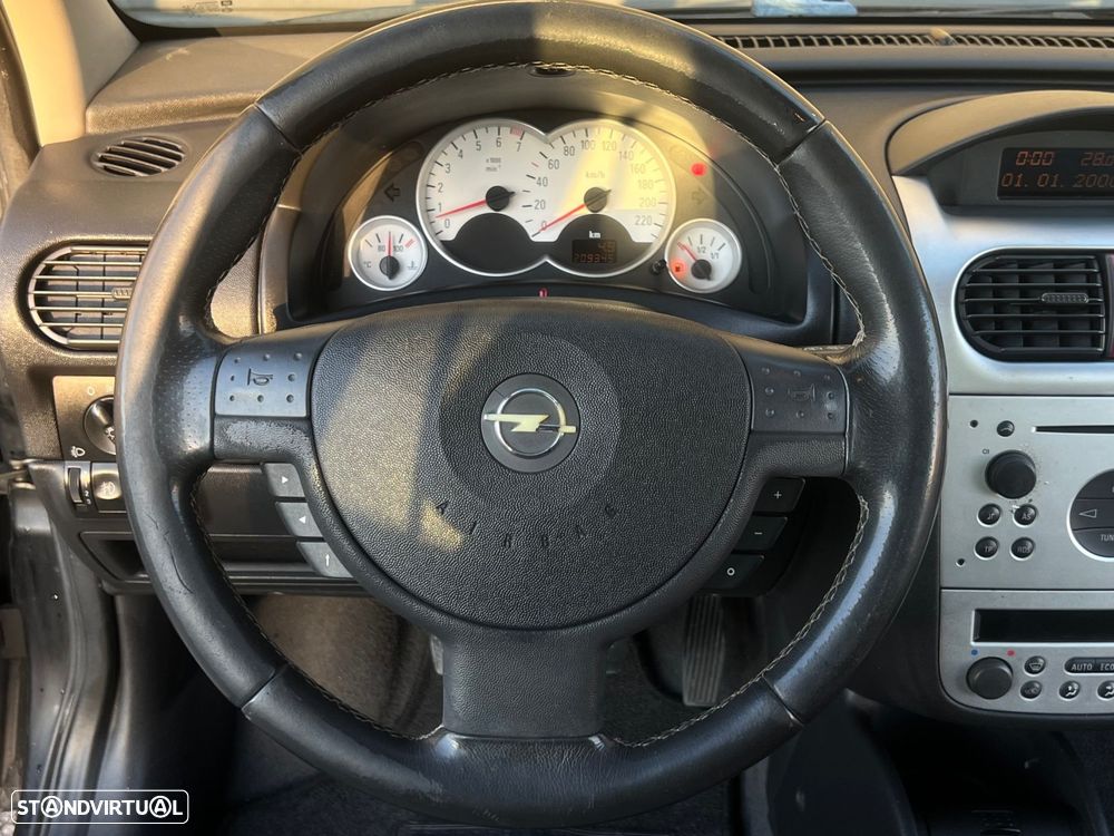 Opel Corsa 1.2 16V Sport - 13