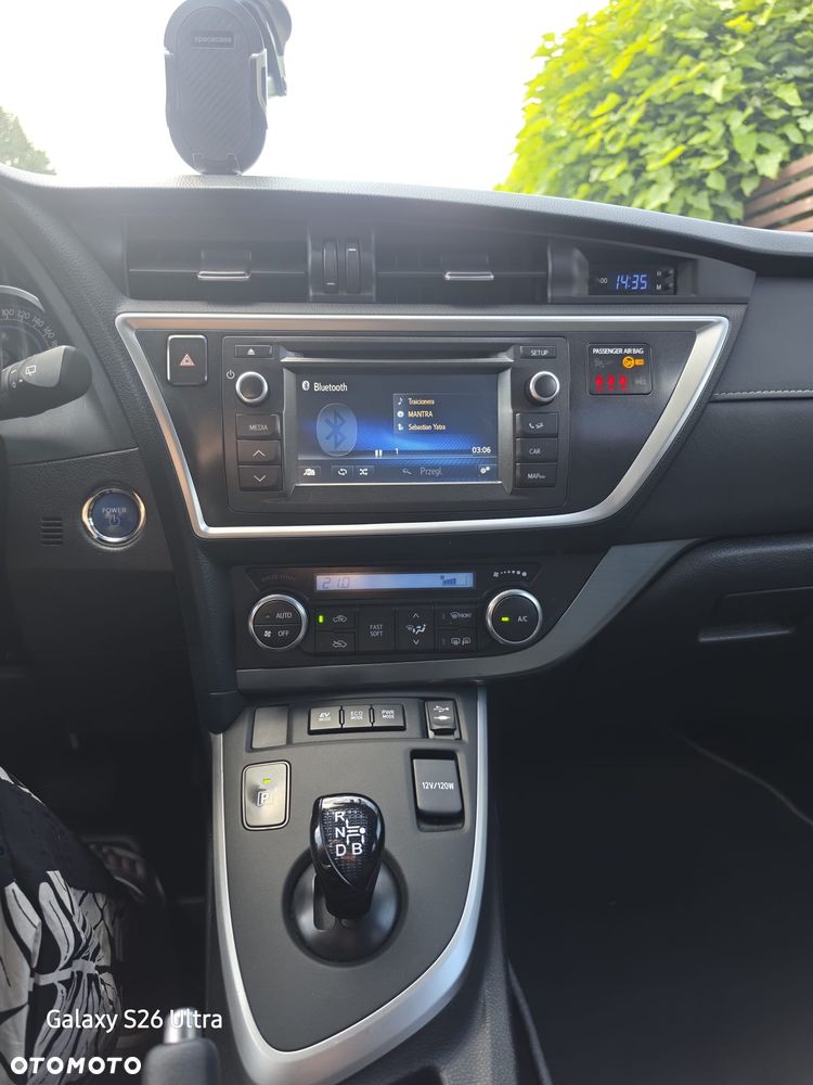 Toyota Auris 1.8 HSD Luna - 14