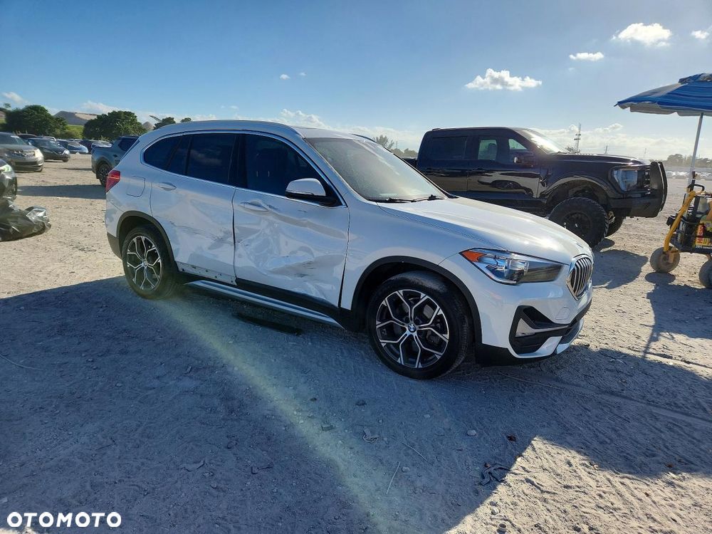 BMW X1 xDrive28i Sport Line - 5