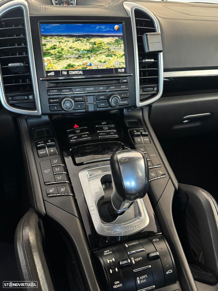 Porsche Cayenne Platinum Edition - 7