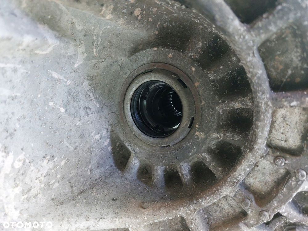 Skrzynia biegów Manualna Kia Ceed I 2006-2012 2,0 CRDI S828J0 - 5