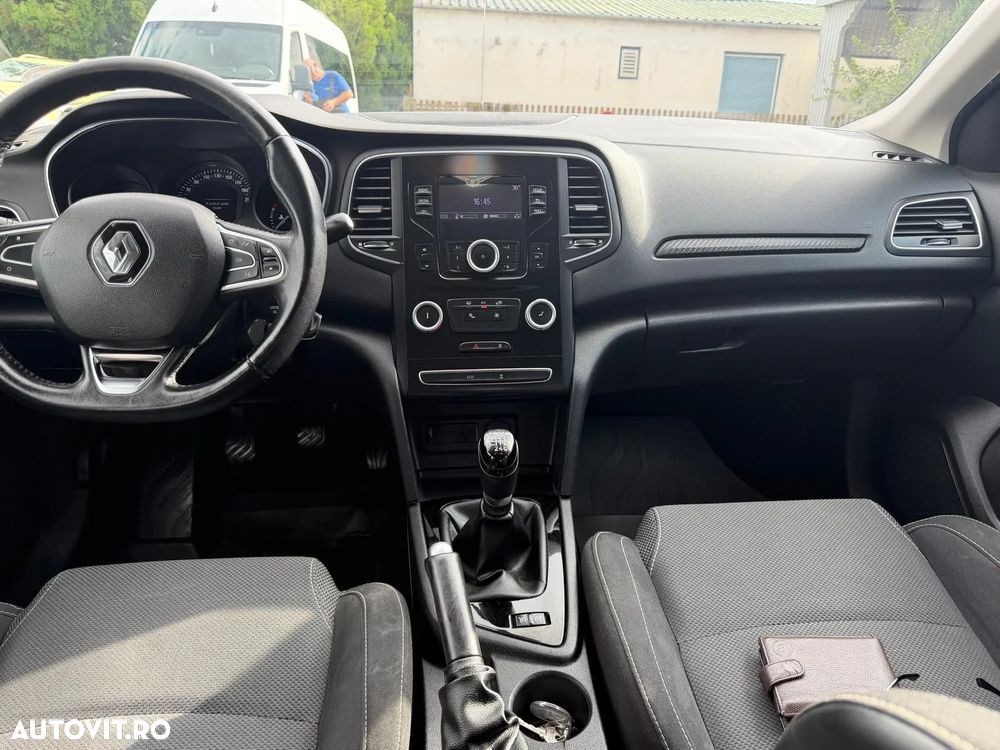 Renault Megane 2016 photo 4