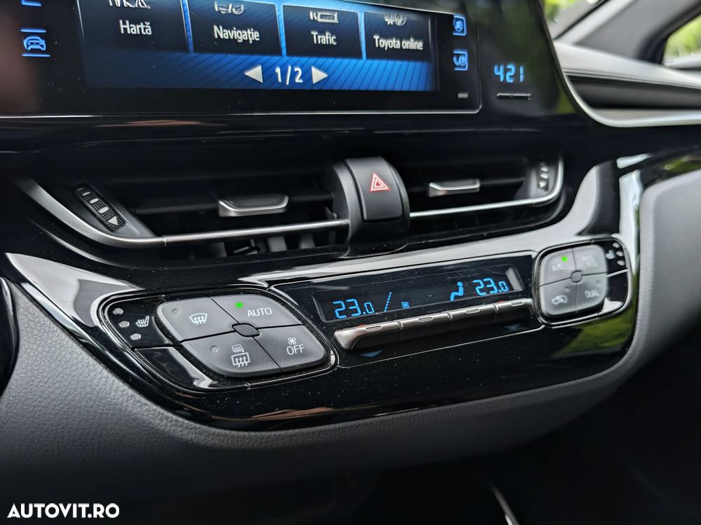 Toyota C-HR Lounge - 12