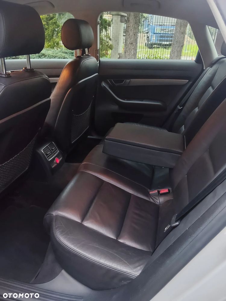 Audi A6 Limousine 2.4 - 26