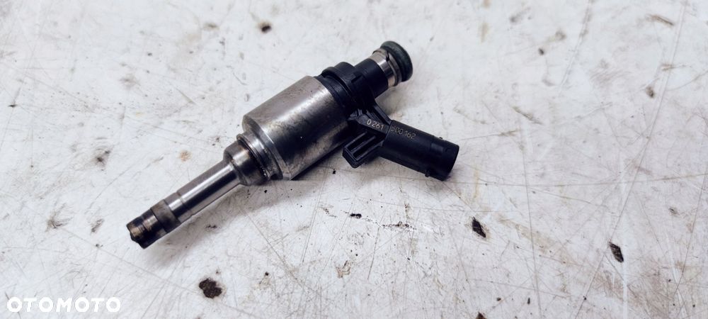 WTRYSK WTRYSKIWACZ AUDI A4 A5 2.0 TFSI 0261500162 - 1