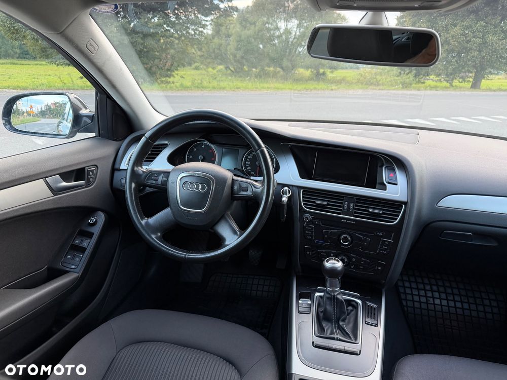 Audi A4 Avant 2.0 TDI - 16