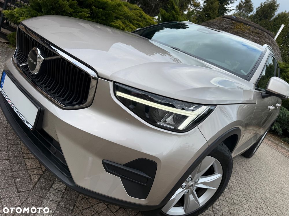 Volvo XC 40 B3 B DKG Plus Bright - 2