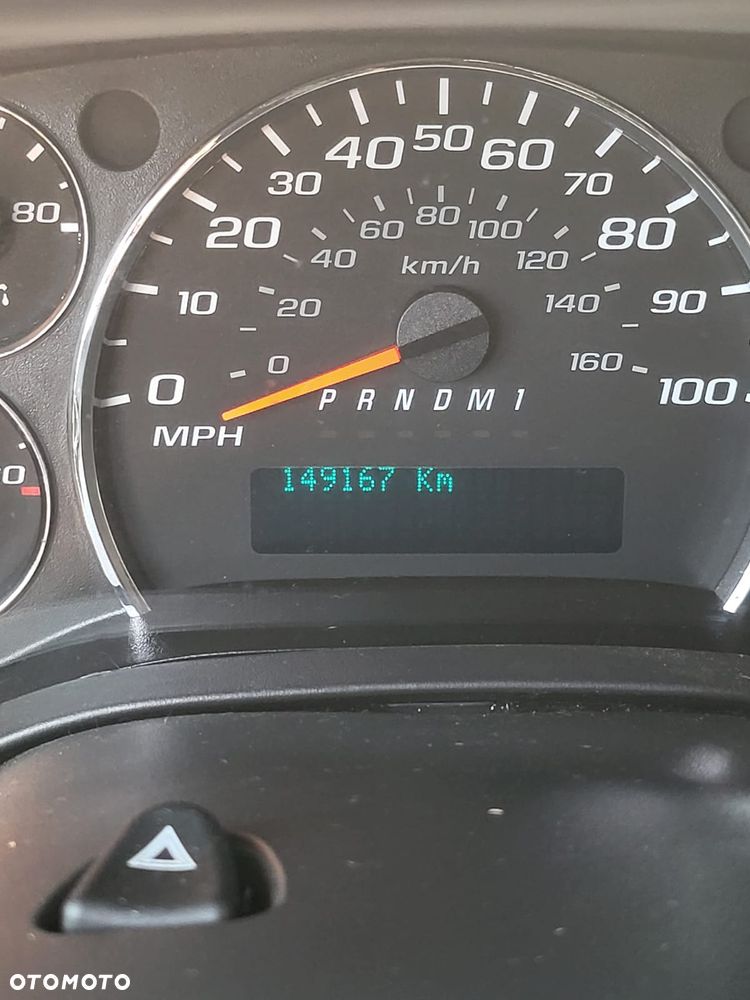 Chevrolet Express - 13