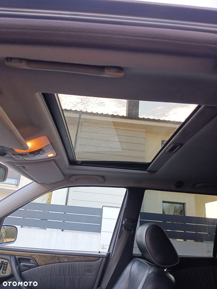 Mercedes-Benz E-Class 2000 photo 2