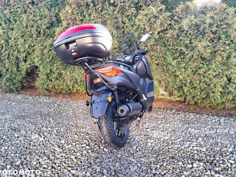 Yamaha X-max - 7