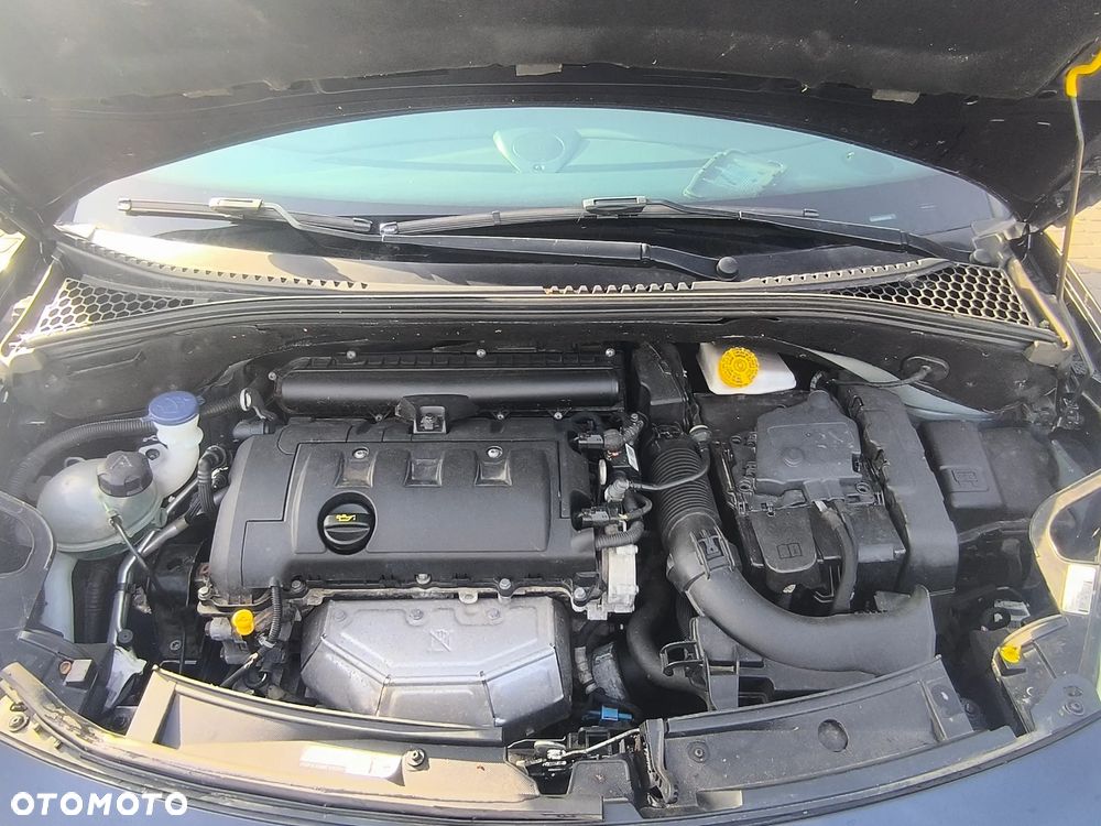 Citroën DS3 VTi 120 SoChic - 17