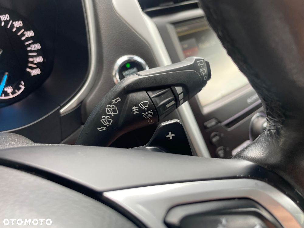 Ford Mondeo - 29