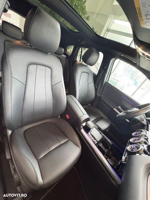 Mercedes-Benz GLA - 11