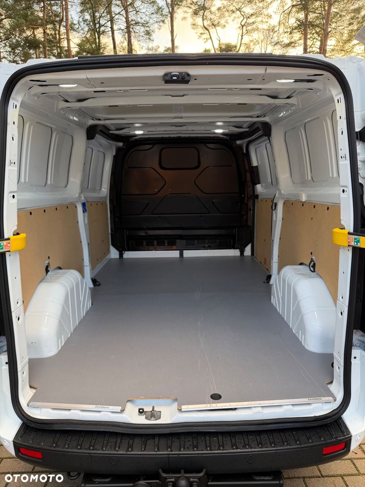 Ford Transit Custom - 10