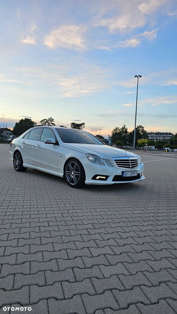 Mercedes-Benz Klasa E 250 CGI BlueEFFICIENCY Avantgarde - 2