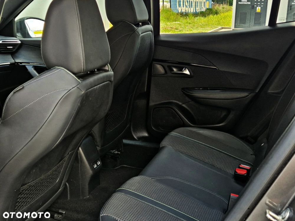 Peugeot 2008 1.5 BlueHDi GT S&S EAT8 - 24