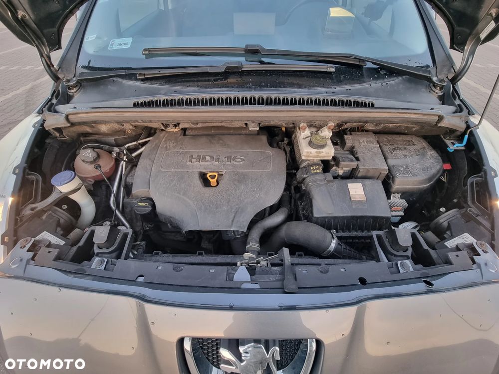 Peugeot 5008 - 18