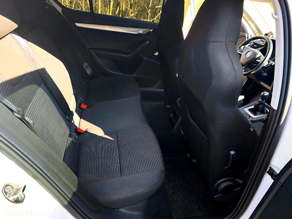 Skoda Octavia 1.4 TSI Ambition - 23