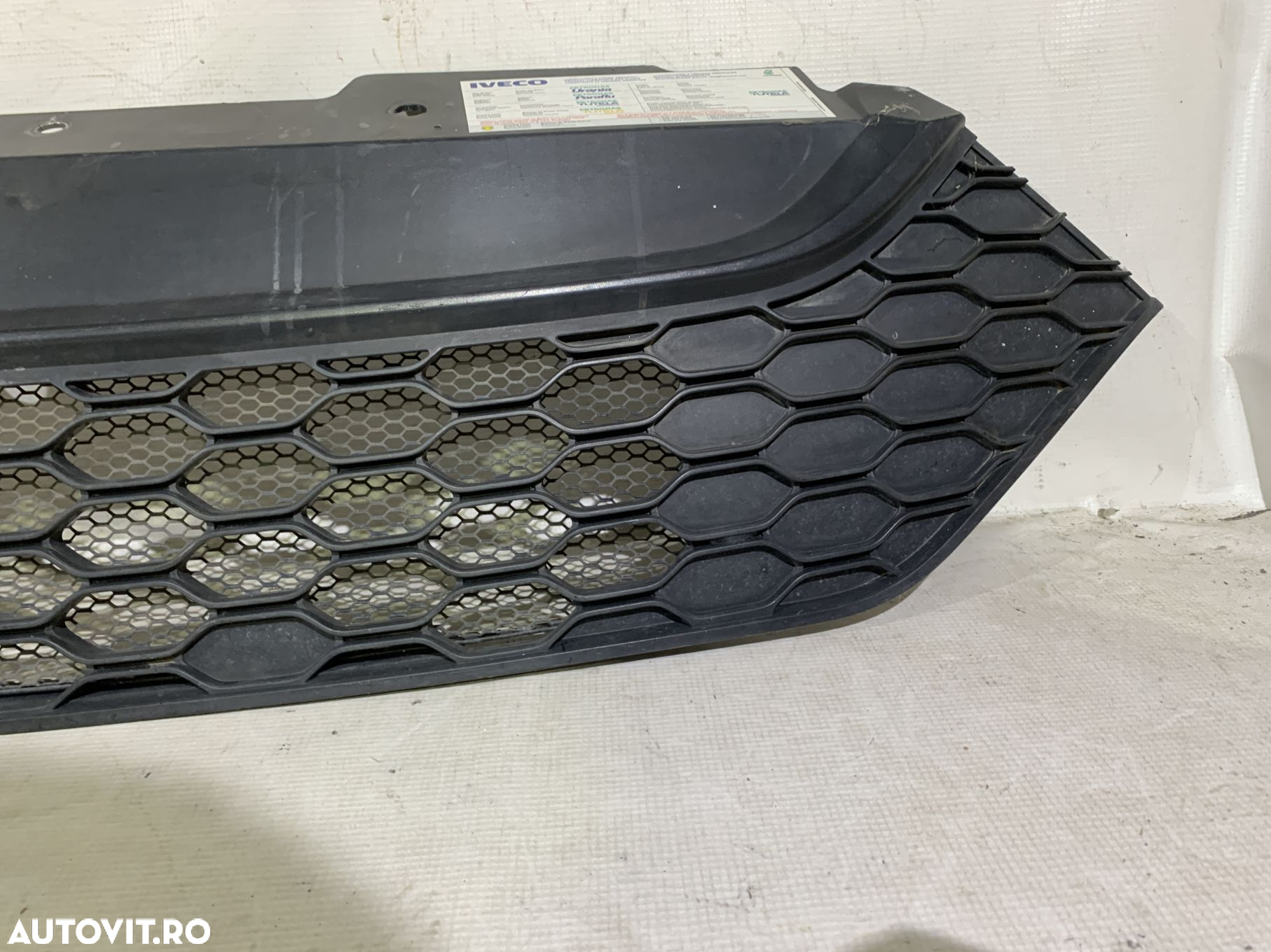 Grila radiator Iveco Daily, 2014, 2015, 2016, 2017, 2018, 2019, cod origine OE 5801587018. - 5