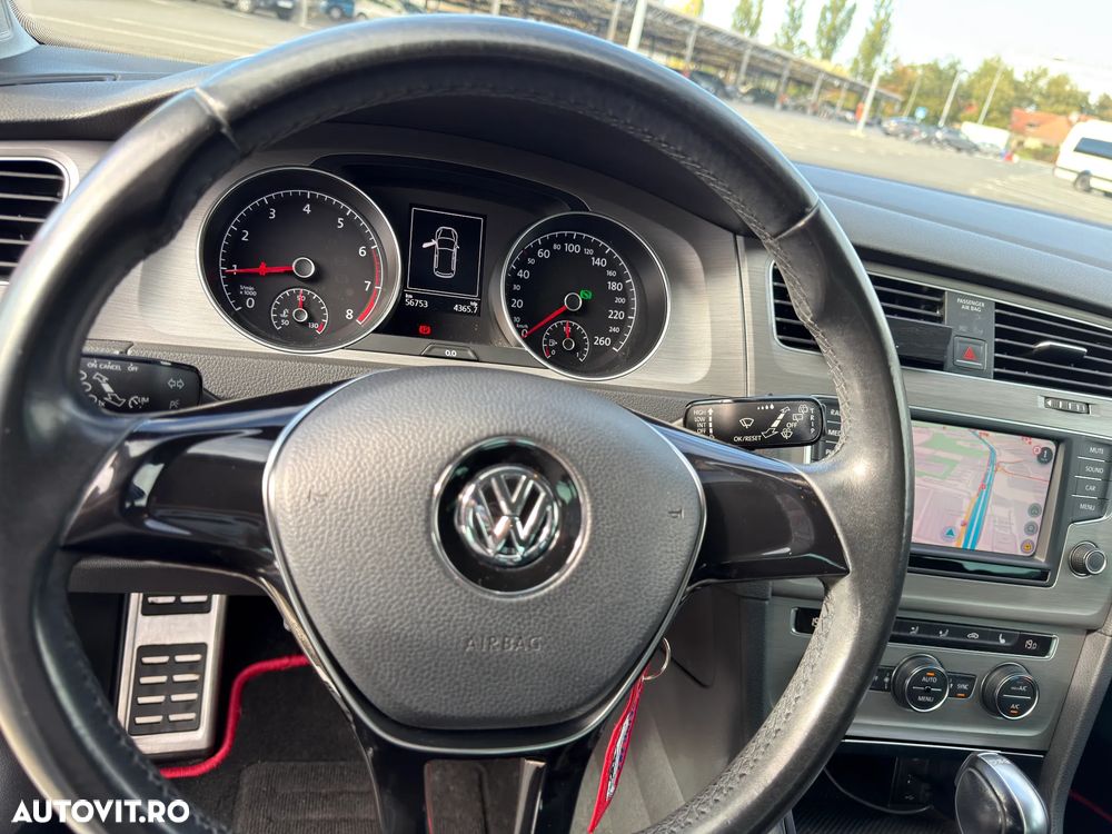 Volkswagen Golf - 16