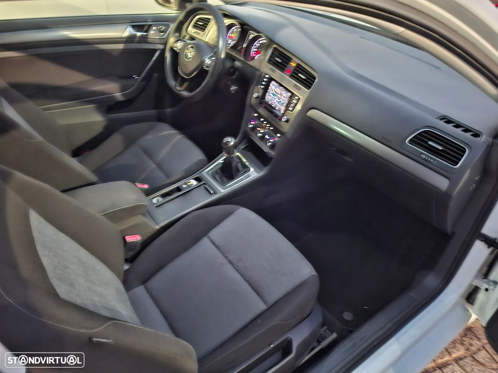 VW Golf 1.6 TDI BlueMotion Comfortline - 20