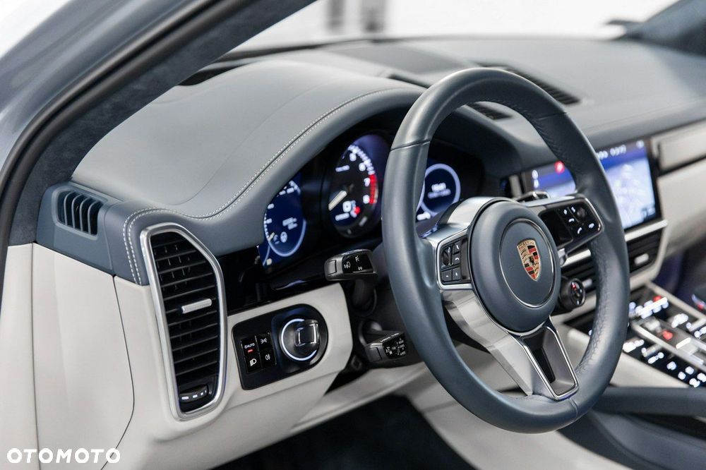 Porsche Cayenne E-Hybrid - 24