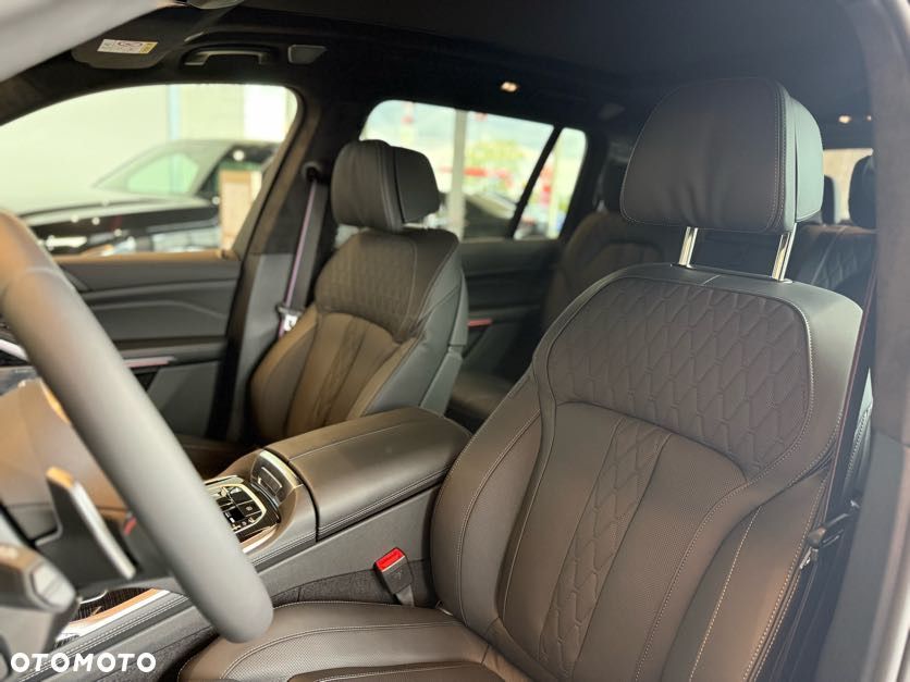 BMW X7 - 9