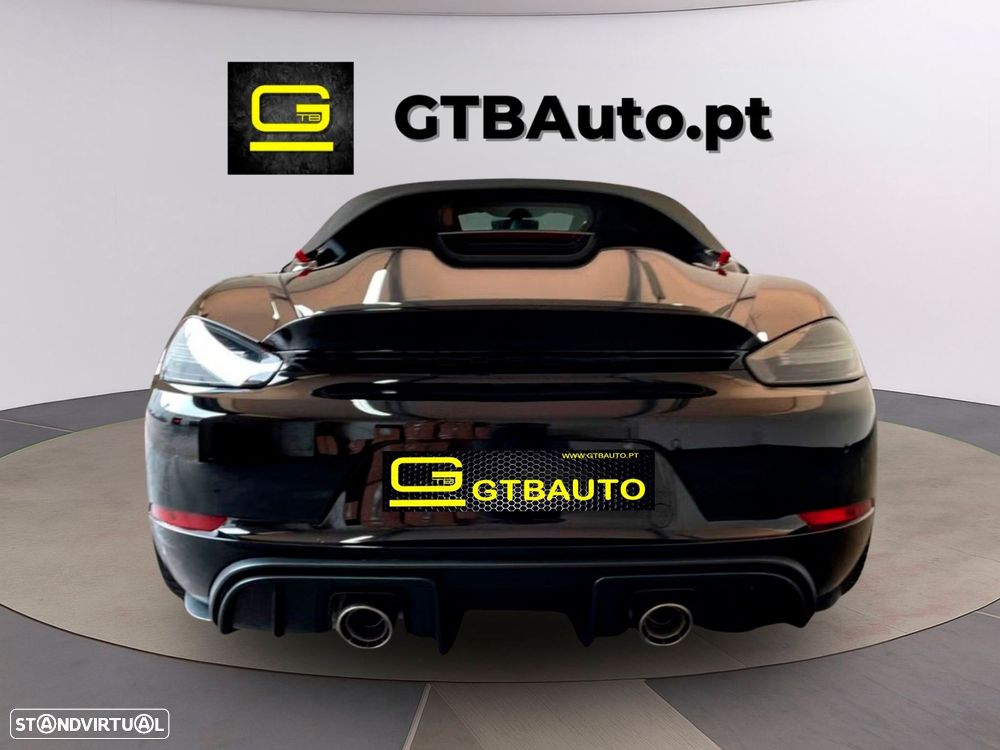 Porsche 718 Spyder - 21