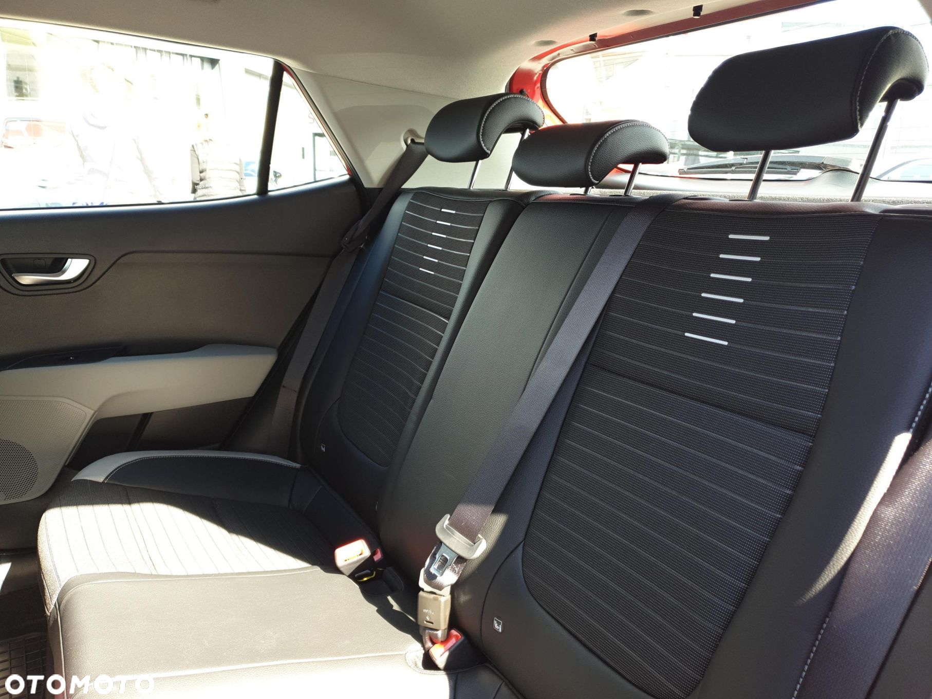 Kia Stonic 1.0 T-GDI L DCT - 13