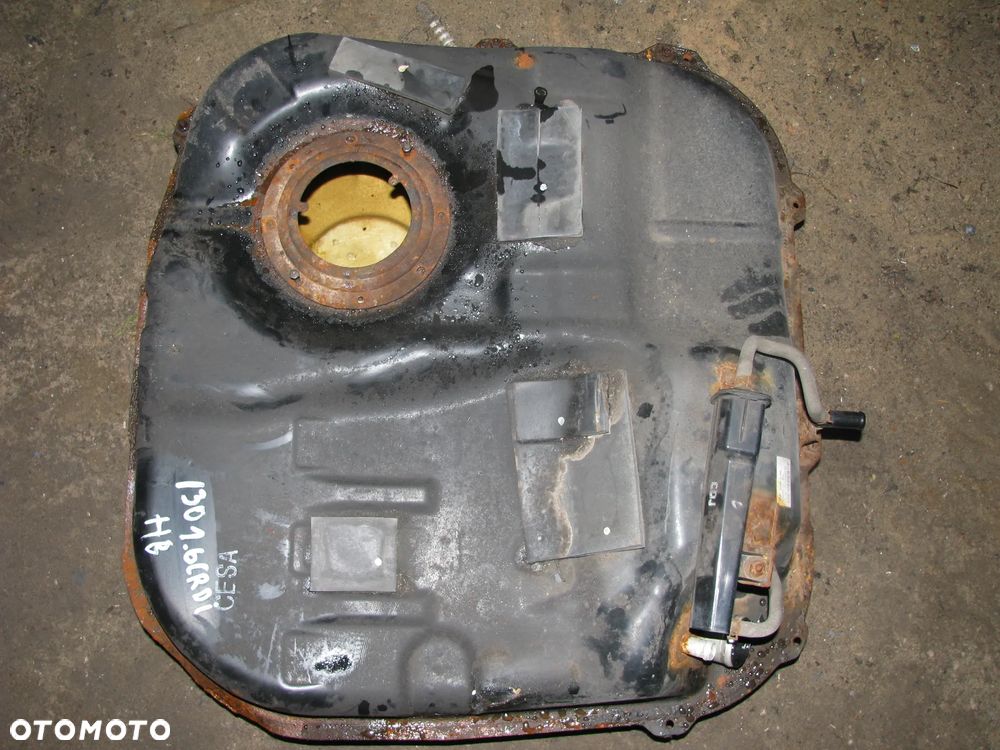 HYUNDAI I30 I 1.6CRDI ZBIORNIK PALIWA 31100-2L800 HB