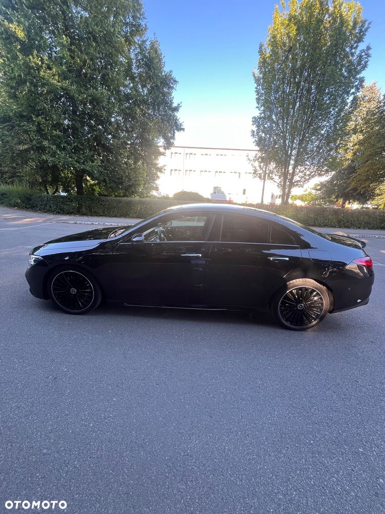 Mercedes-Benz CLA 250 4Matic 7G-DCT - 10