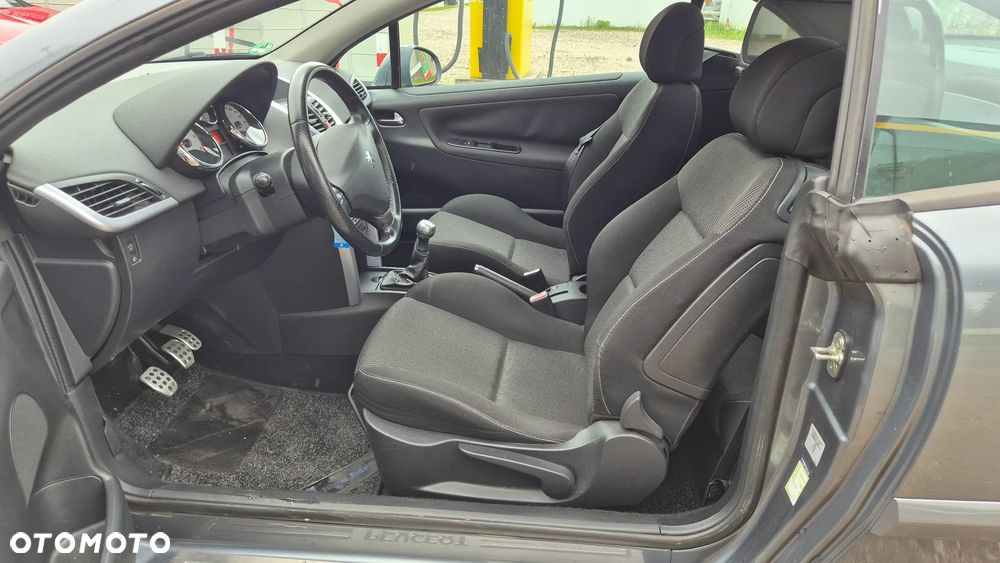 Peugeot 207 CC - 15