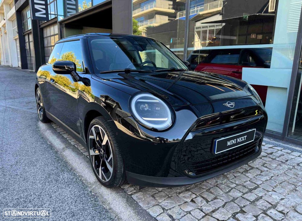 MINI 3 Portas Cooper SE Classic M - 3