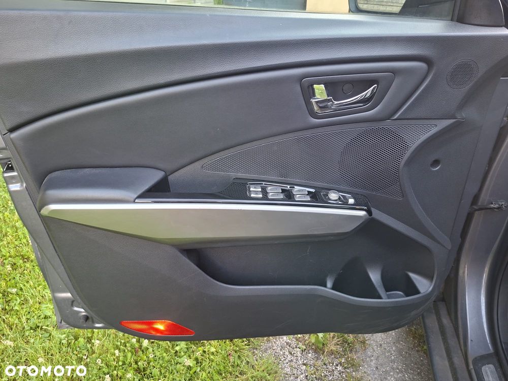 SsangYong/KGM Tivoli e-XDi 160 2WD Automatik Crystal - 13