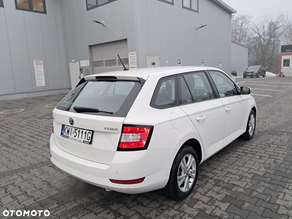 Skoda Fabia 1.0 TSI Ambition - 5
