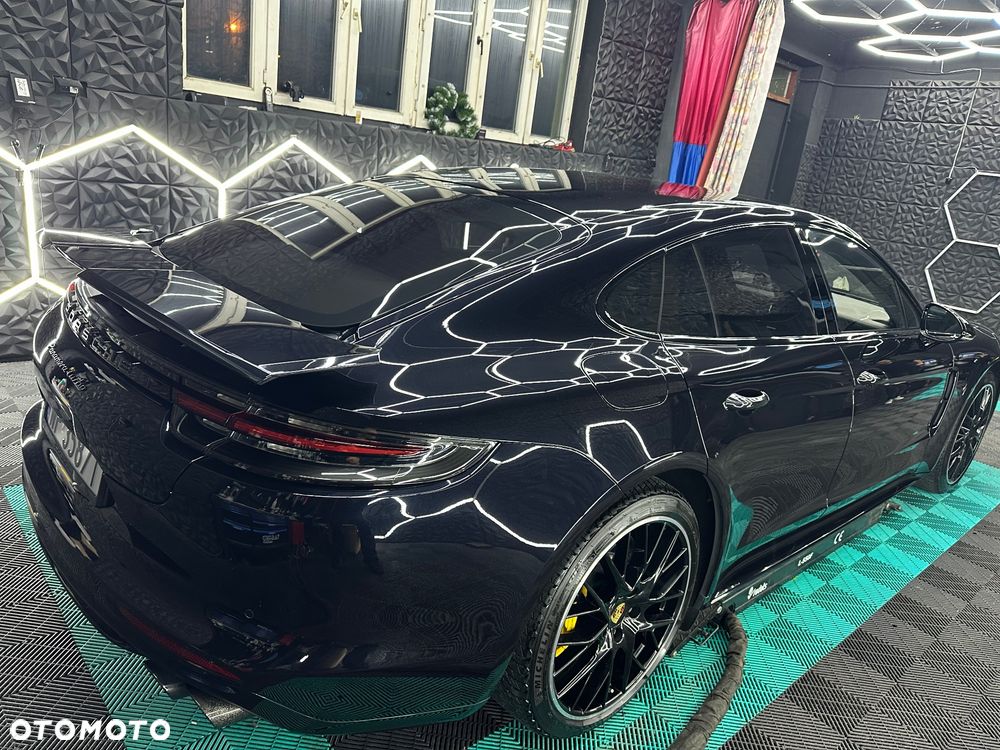 Porsche Panamera - 15