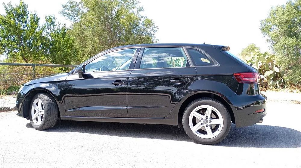 Audi A3 Sportback 30 TDI Design - 14