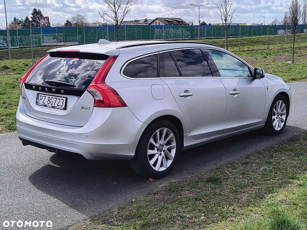 Volvo V60 D2 - 8