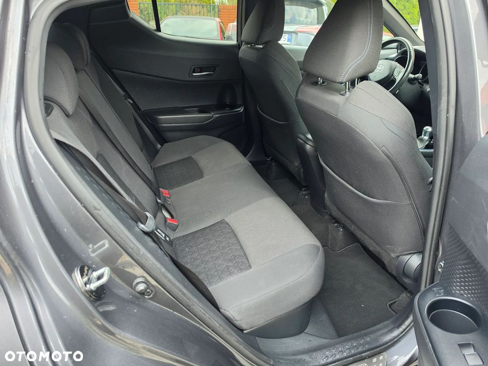 Toyota C-HR - 15
