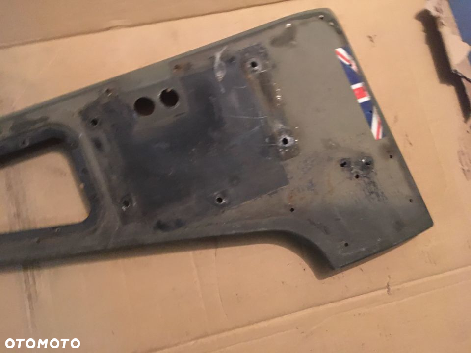 Błotnik przedni lewy górna część Land Rover Defender - 2