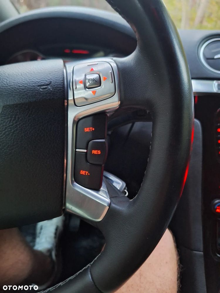 Ford S-Max 2.0 TDCi Titanium - 16