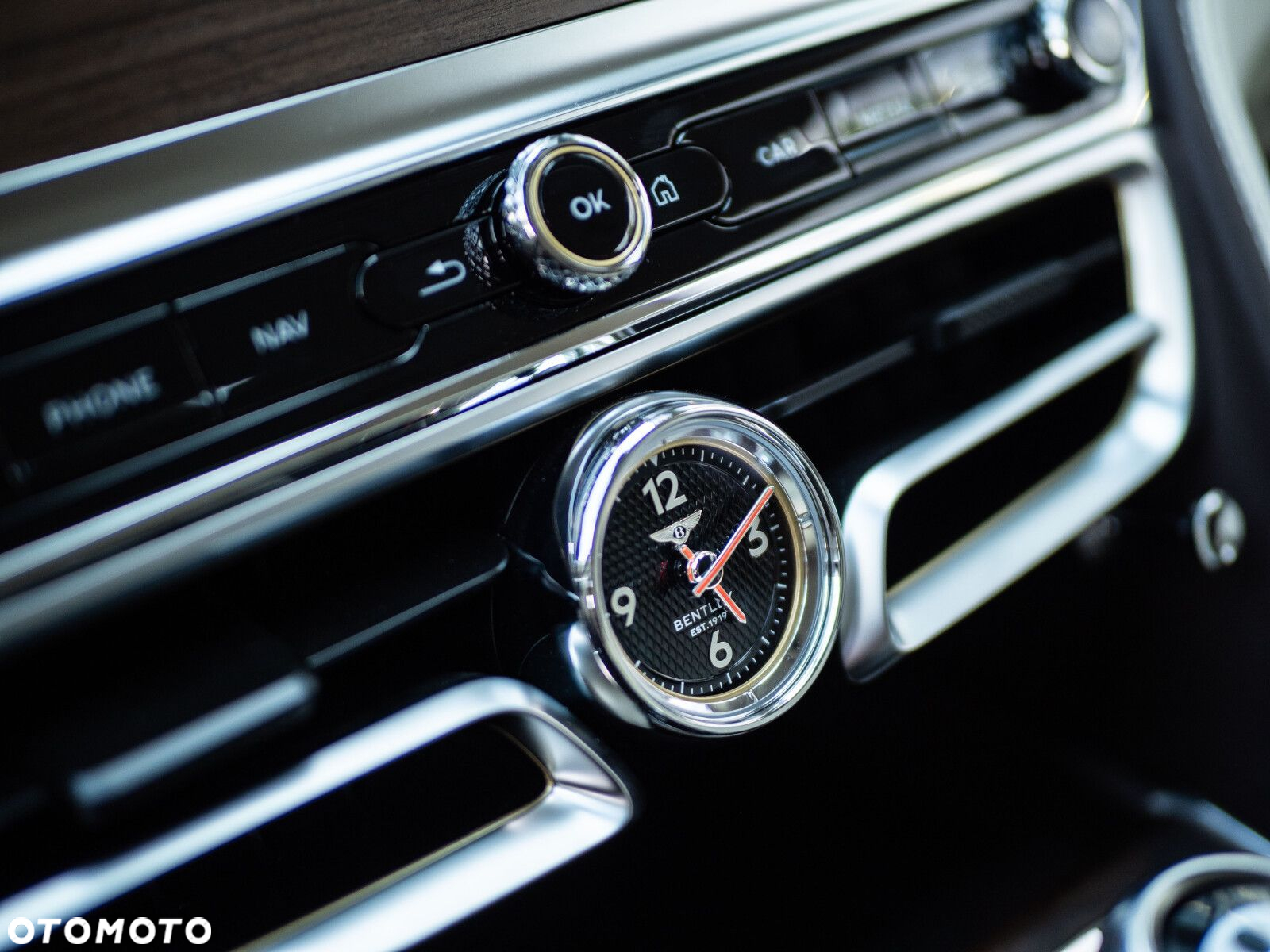 Bentley Flying Spur - 23